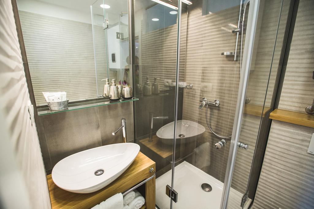Sir George Luxury Suites Split Exteriör bild